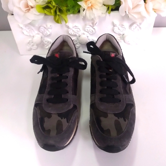 Prada camo sneakers size 35 US 5 - Picture 2 of 12